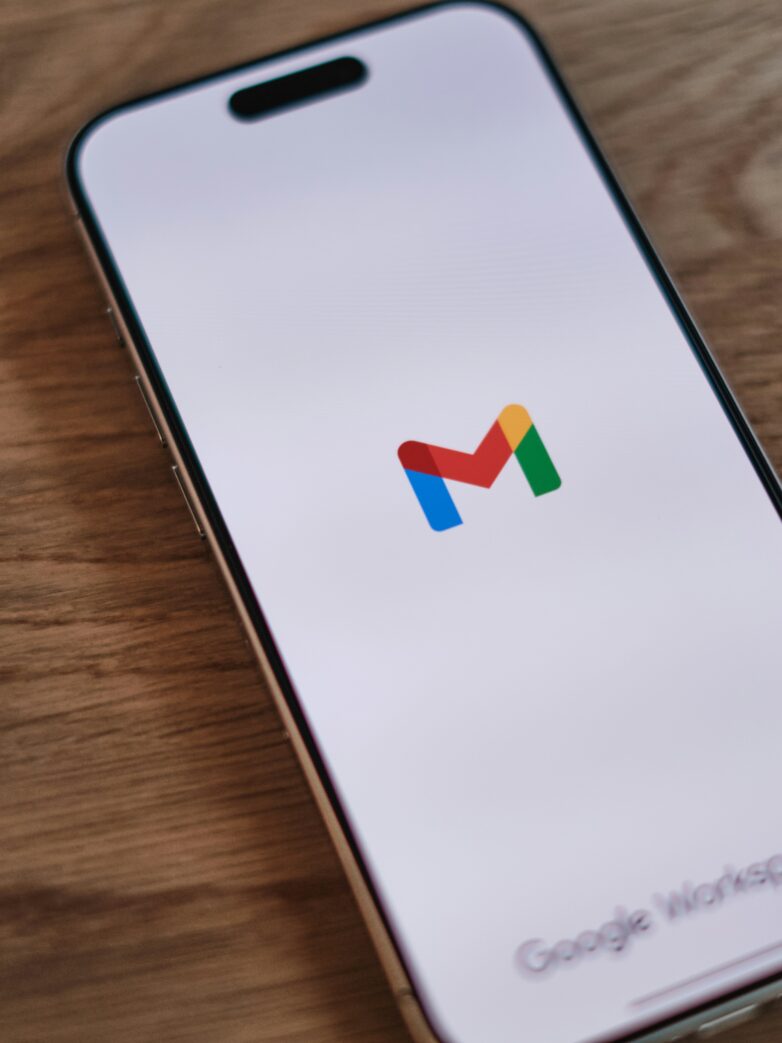 Free tools and systems for entrepreneurs before hiring a virtual assistant